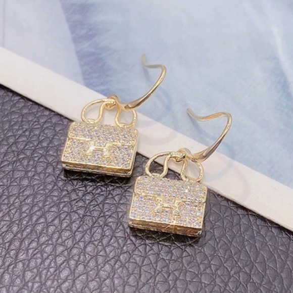 NEW Luxury Gold Plated Zircon Bag Shape Earrings - Picture 7 of 11
